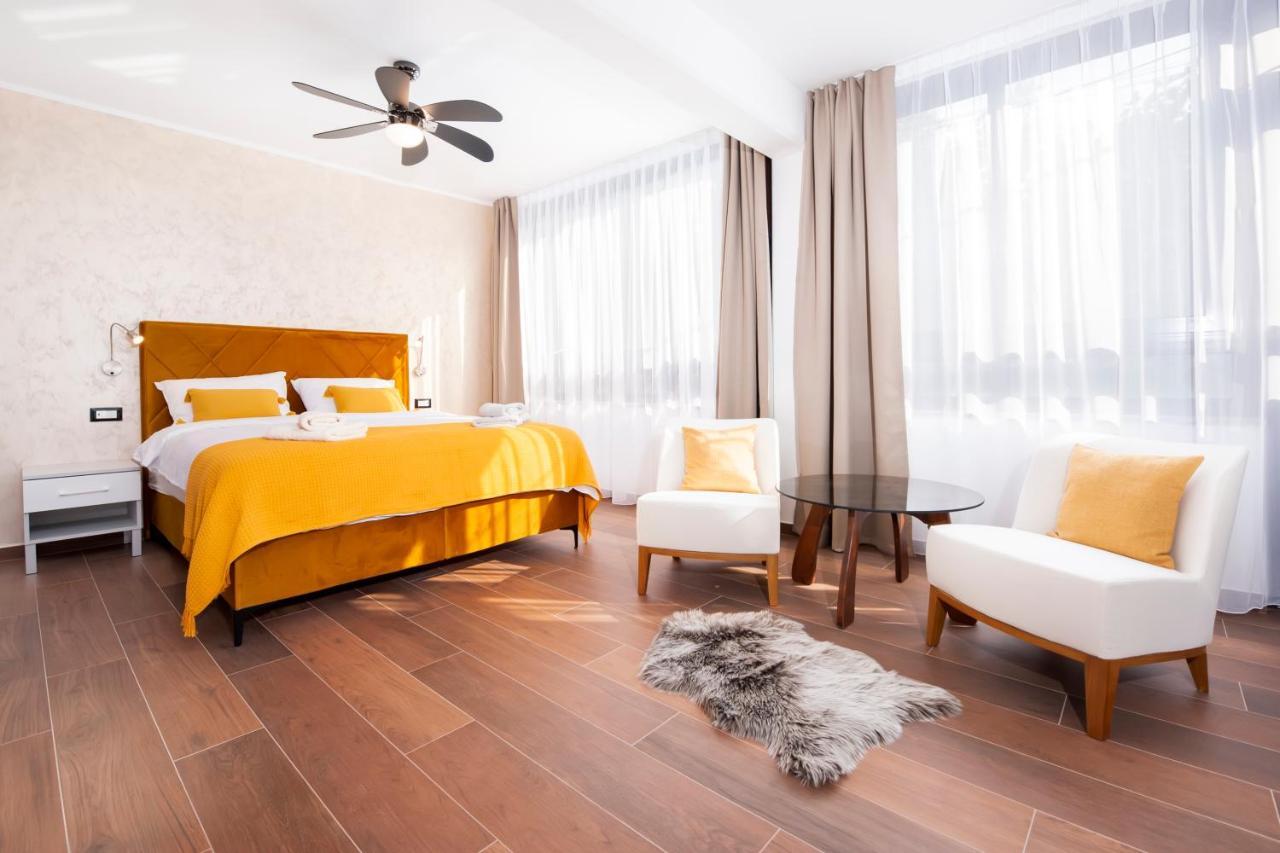 Apartments Sanja-New Renovated Ровинь Экстерьер фото
